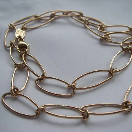 Handgjort collier i silver