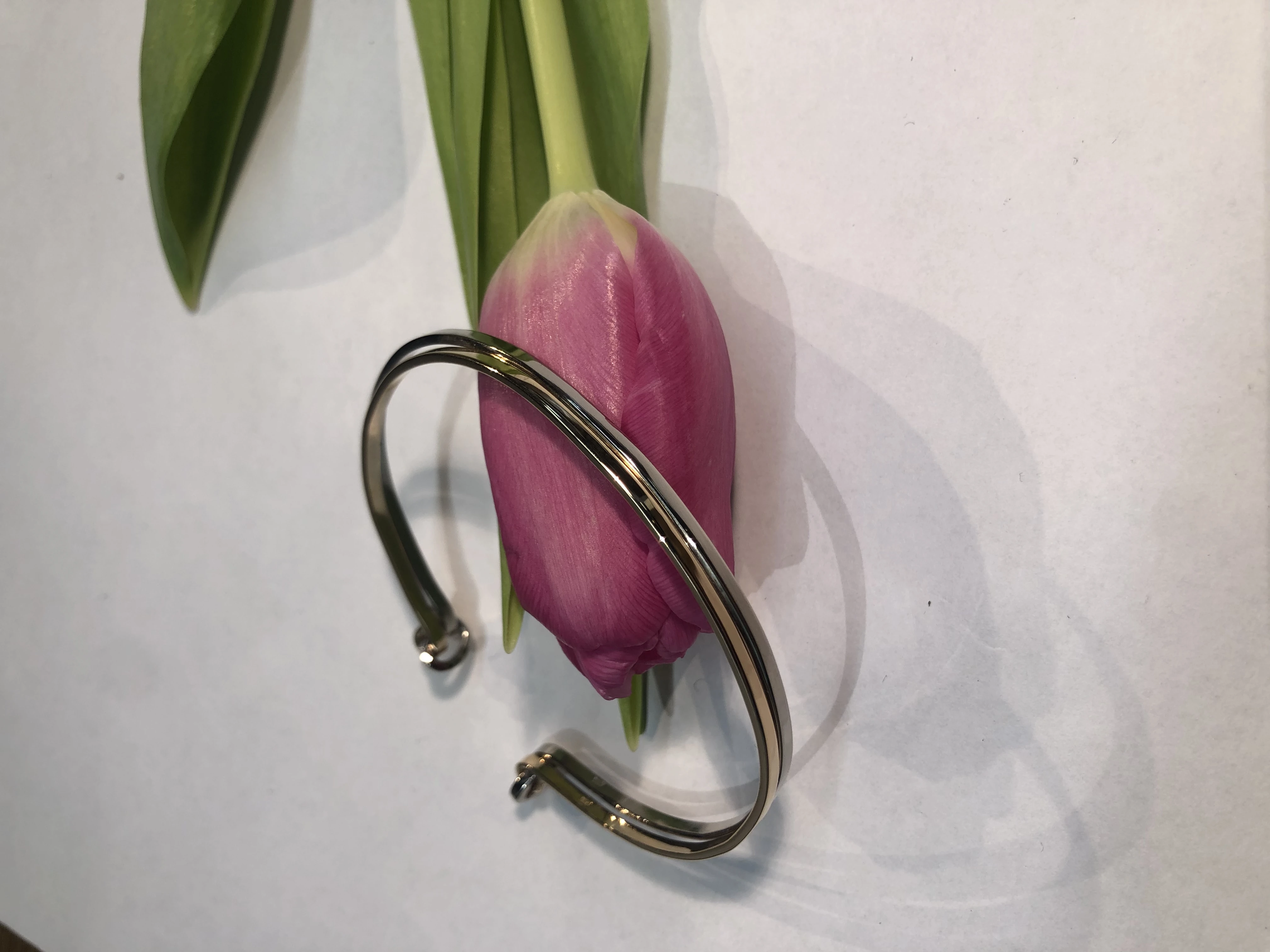 Handgjort silverarmband