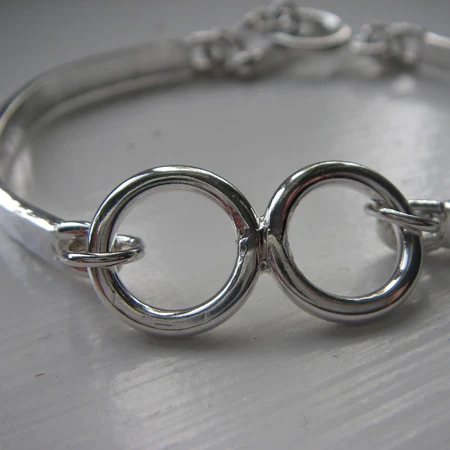 Österbyringarna armband i silver